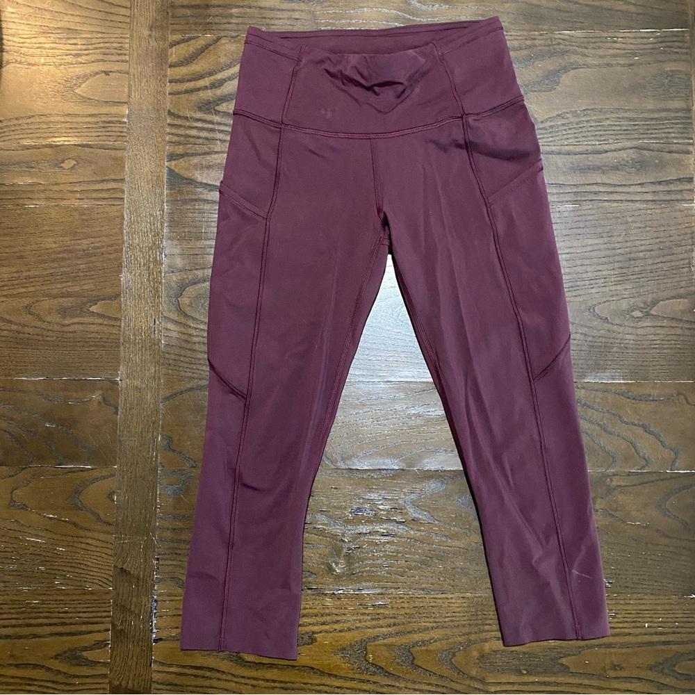 Like new Lululemon capri leggings